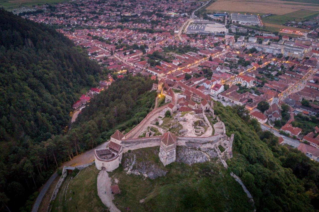 Rem'S Pension Rîşnov Exteriör bild